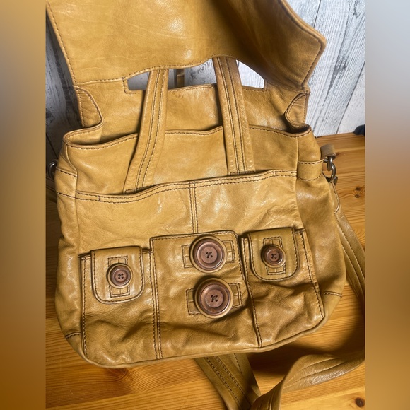 Lockheart Boho Tan Leather Button Bag - Picture 16 of 16
